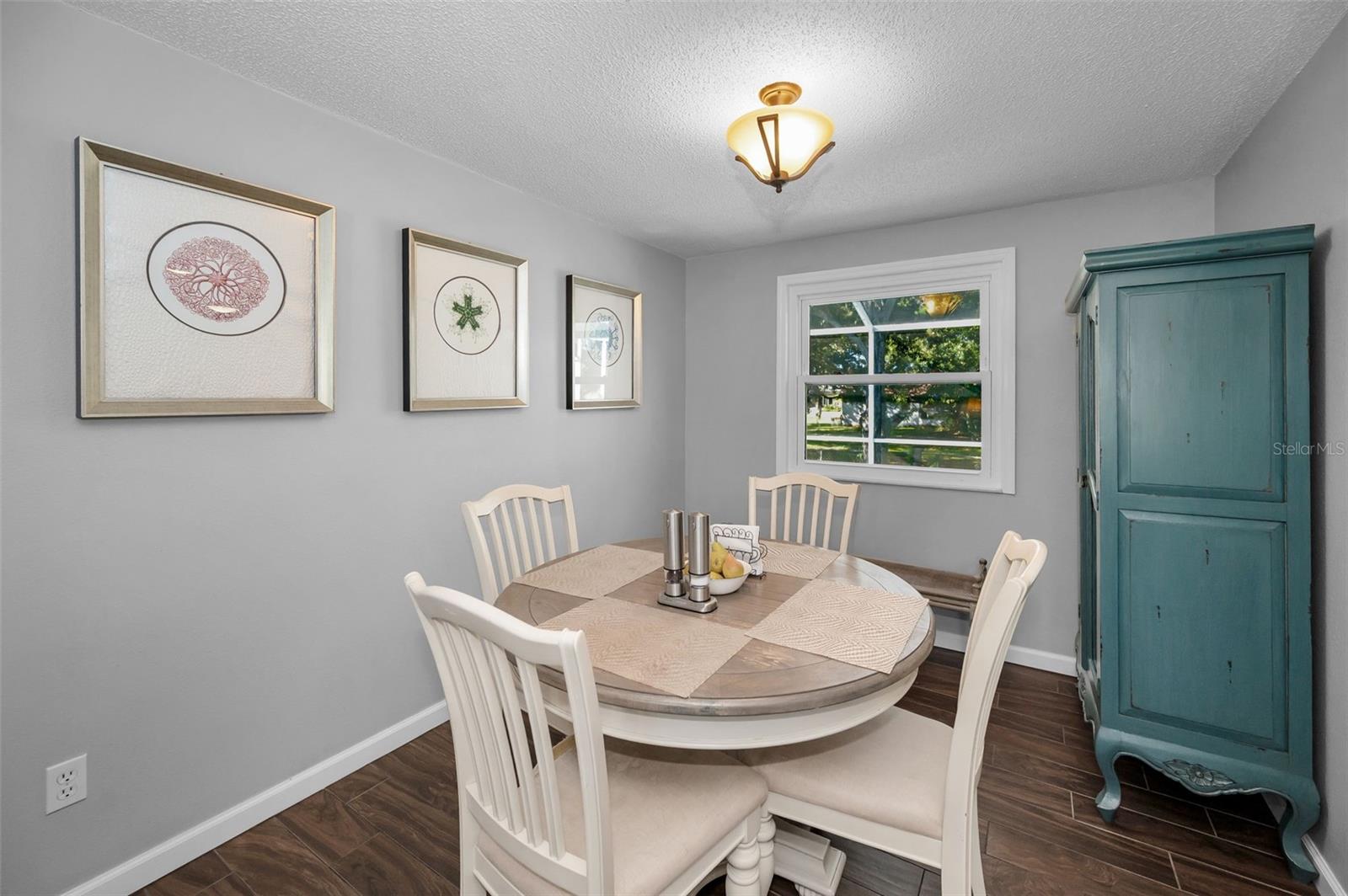 Image 8 of 84 For 646 Timber Bay Circle W