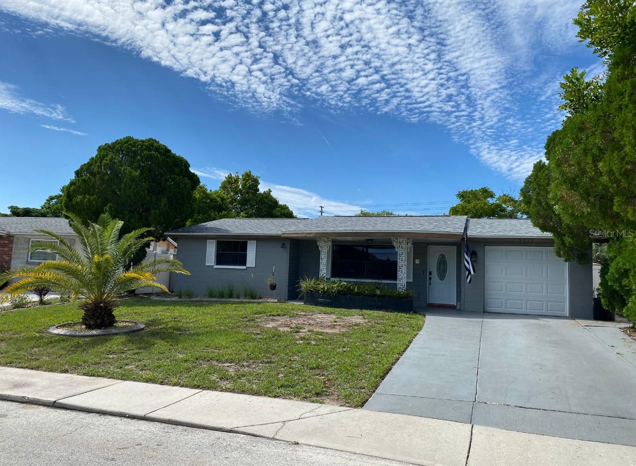 6220 Glenwood Drive