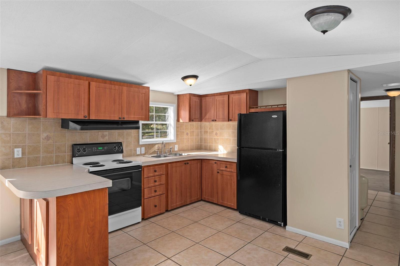 Image 9 of 37 For 4939 Foxhill Lane