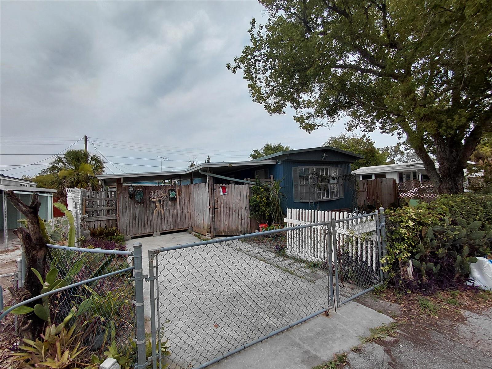Image 16 of 18 For 1834 Viceroy Lane