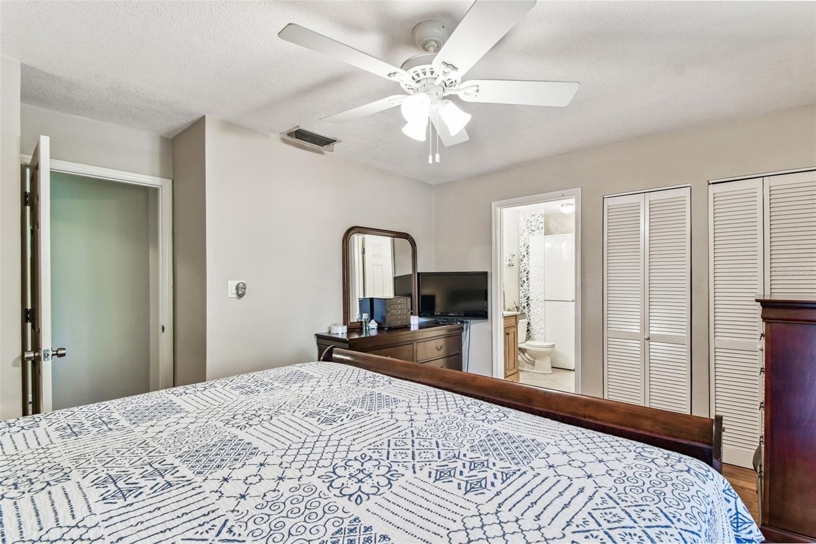 Image 21 of 53 For 424 Windrush Bay Drive