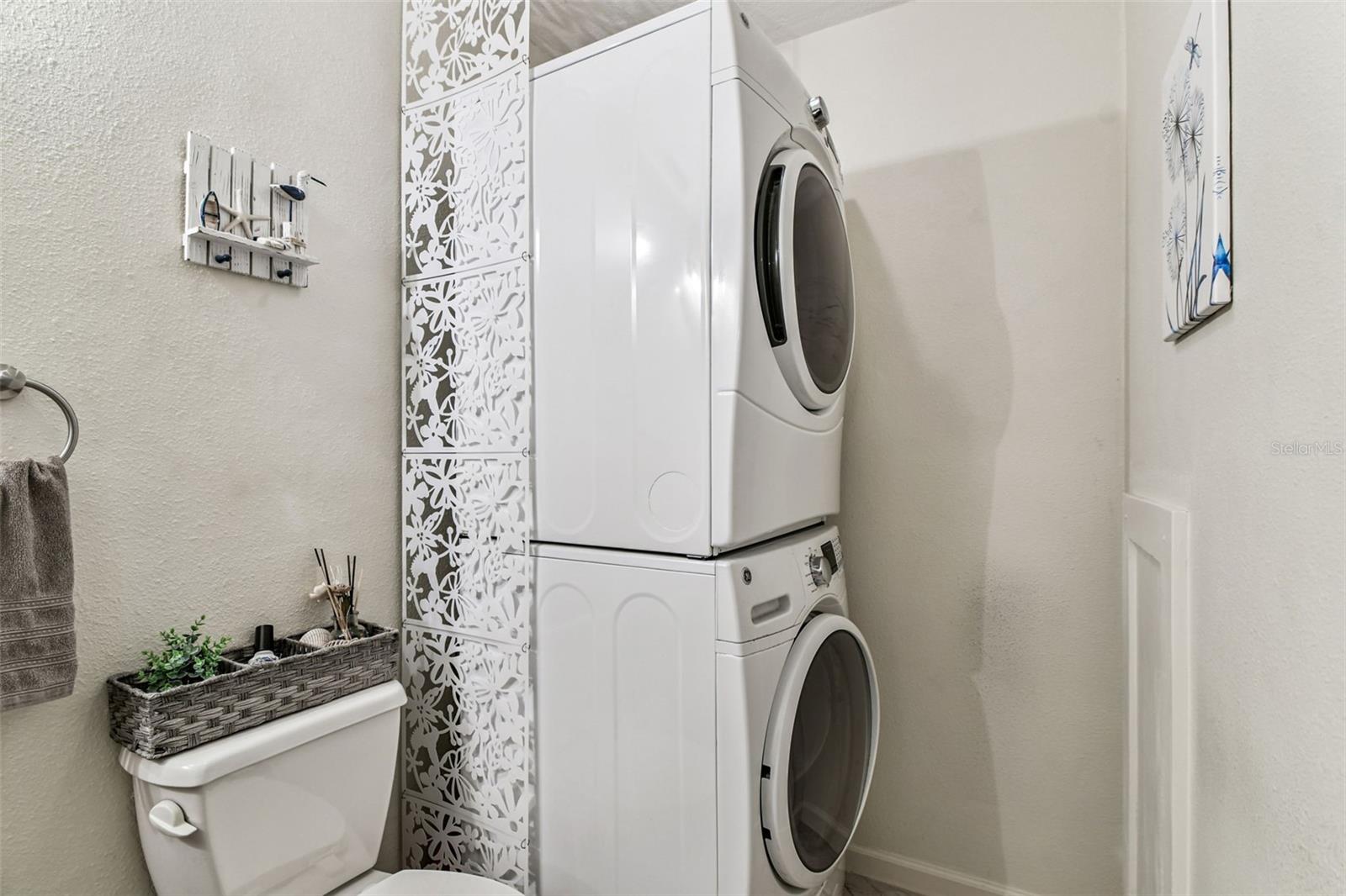 Image 23 of 53 For 424 Windrush Bay Drive