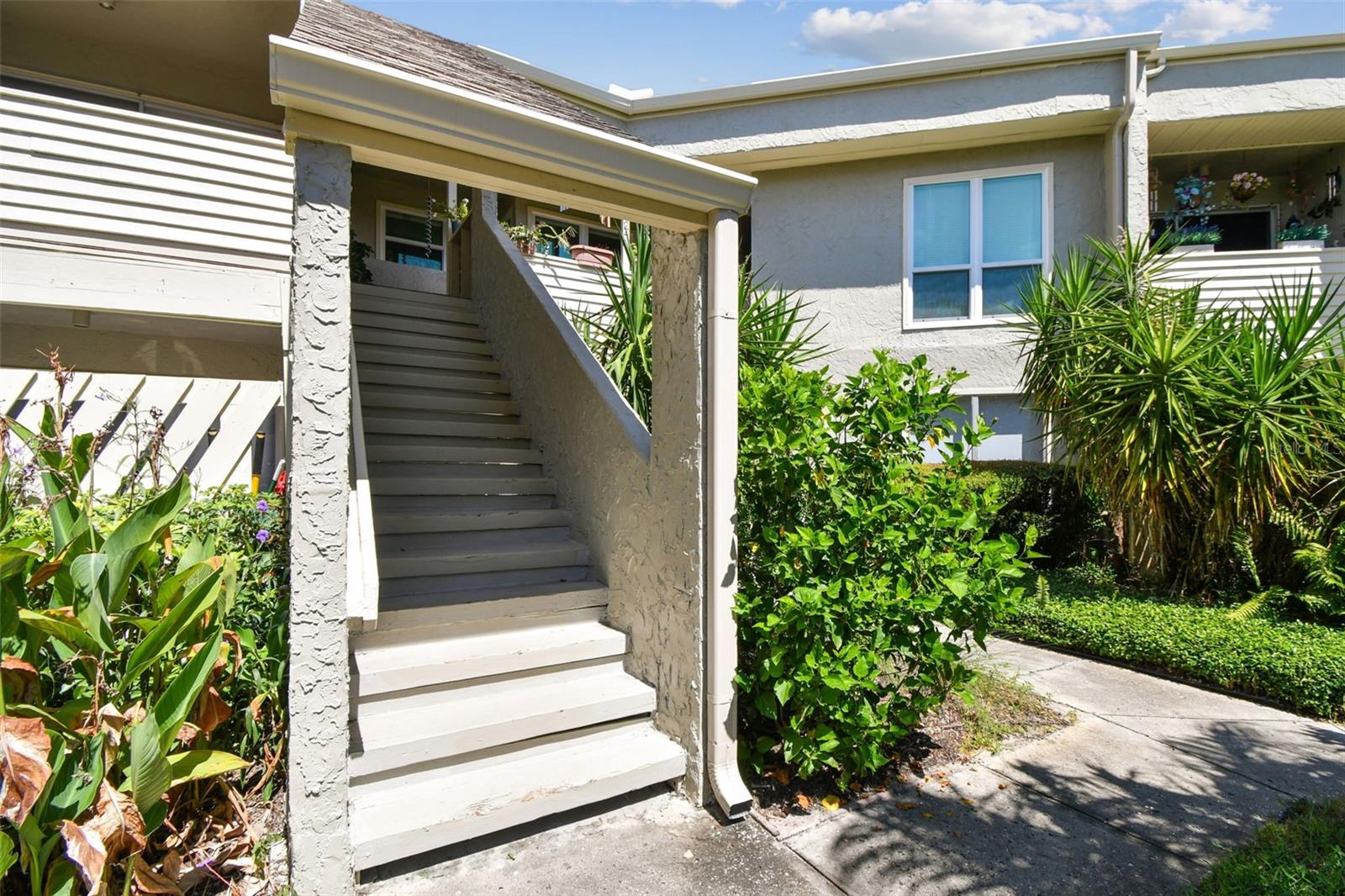 Image 3 of 53 For 424 Windrush Bay Drive