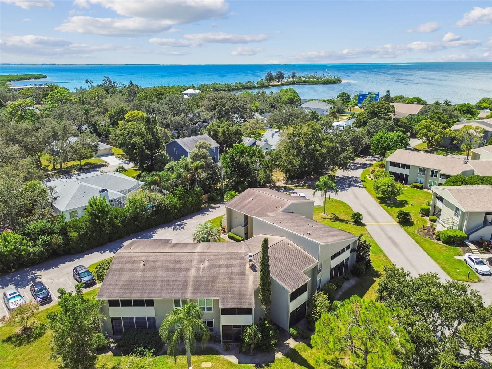 Image 35 of 53 For 424 Windrush Bay Drive