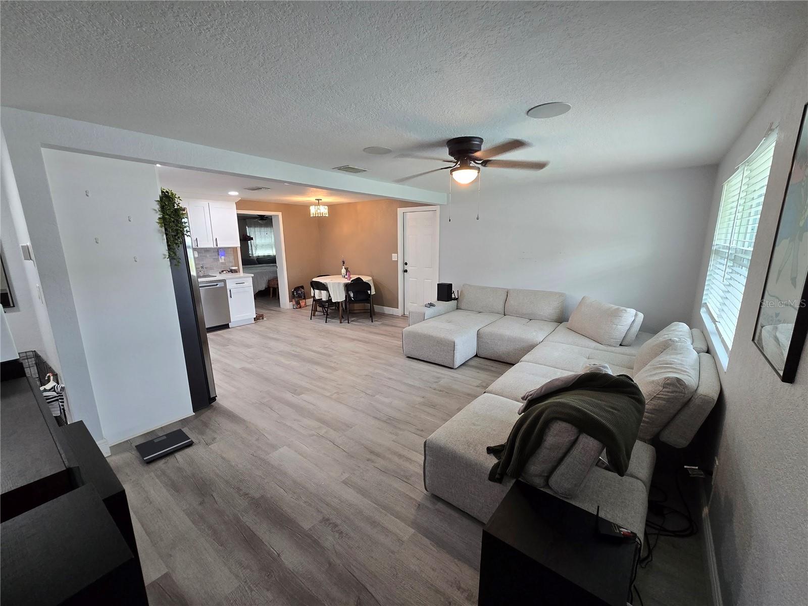 Image 5 of 24 For 4840 Blossom Drive