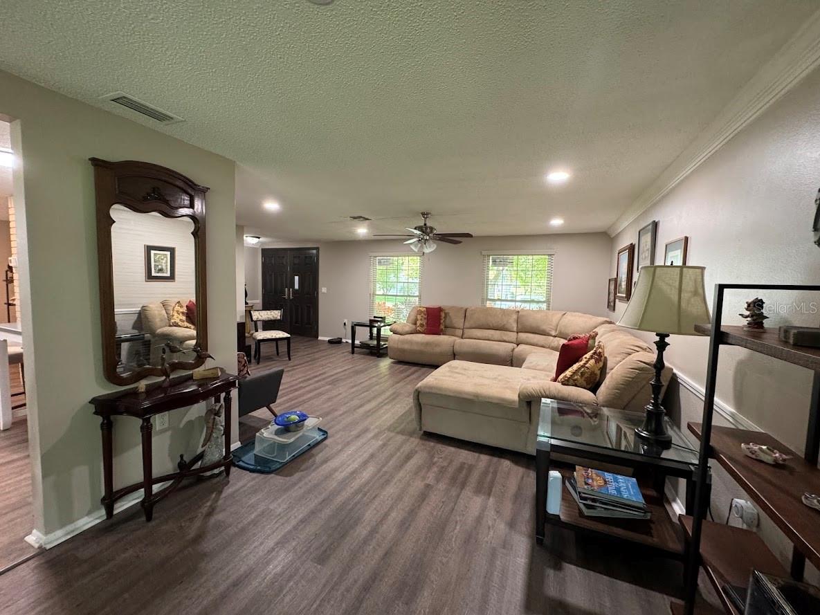 Image 20 of 50 For 12814 Ironwood Circle