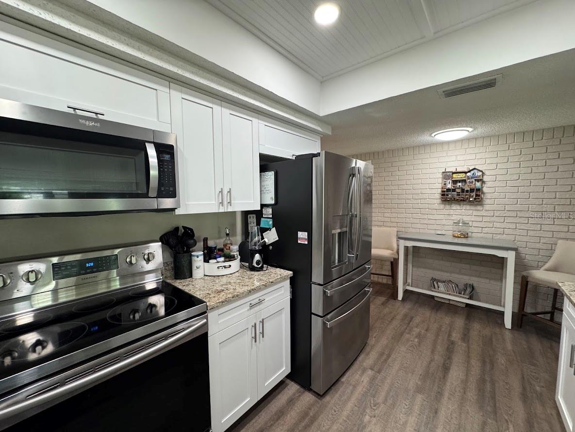 Image 22 of 50 For 12814 Ironwood Circle