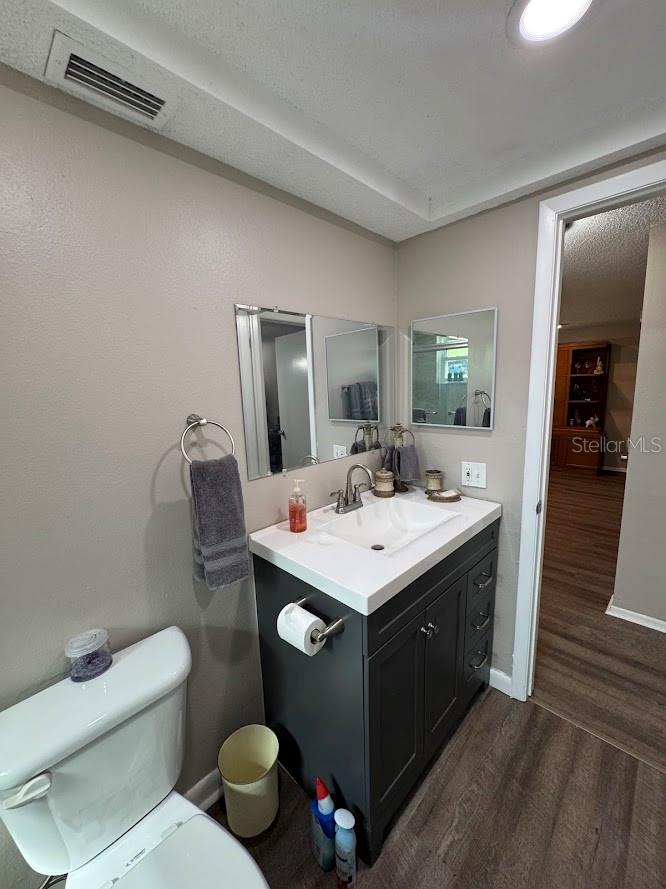 Image 34 of 50 For 12814 Ironwood Circle