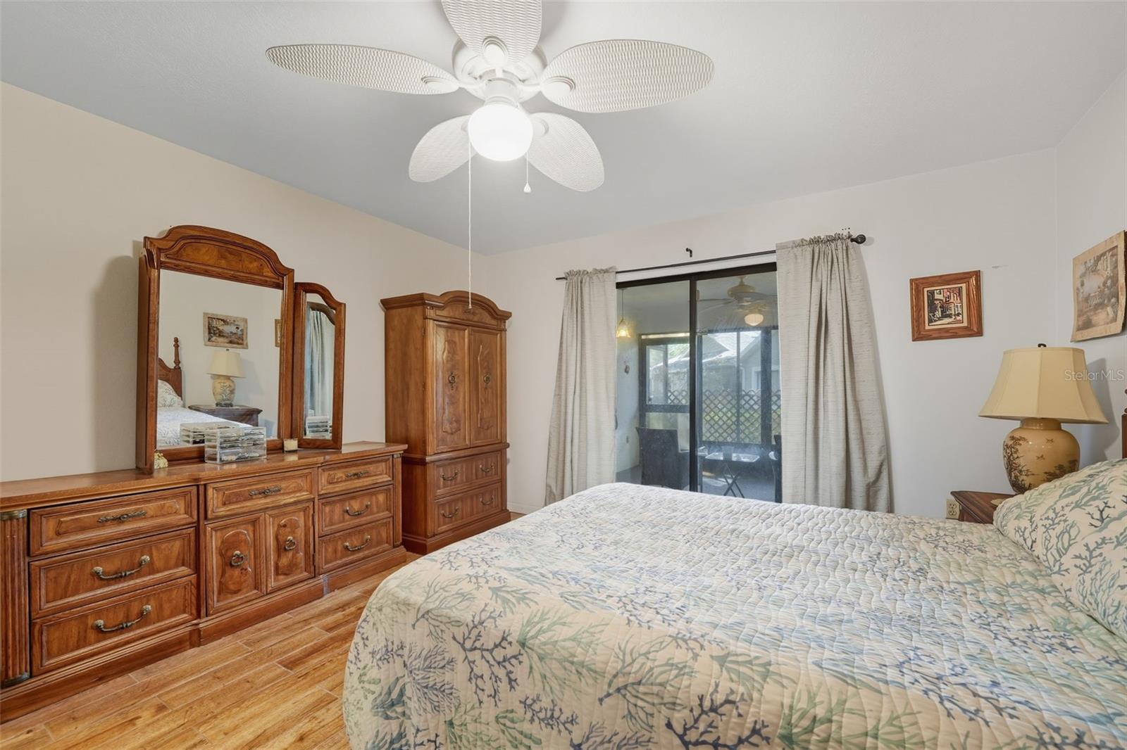 Image 12 of 32 For 8174 Sturbridge Court 8174