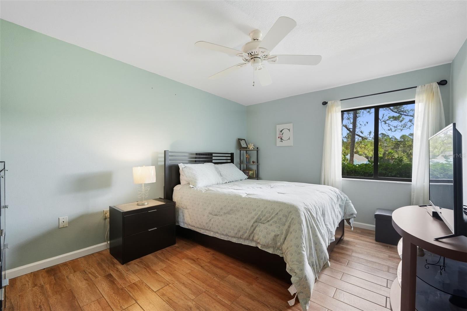 Image 15 of 32 For 8174 Sturbridge Court 8174
