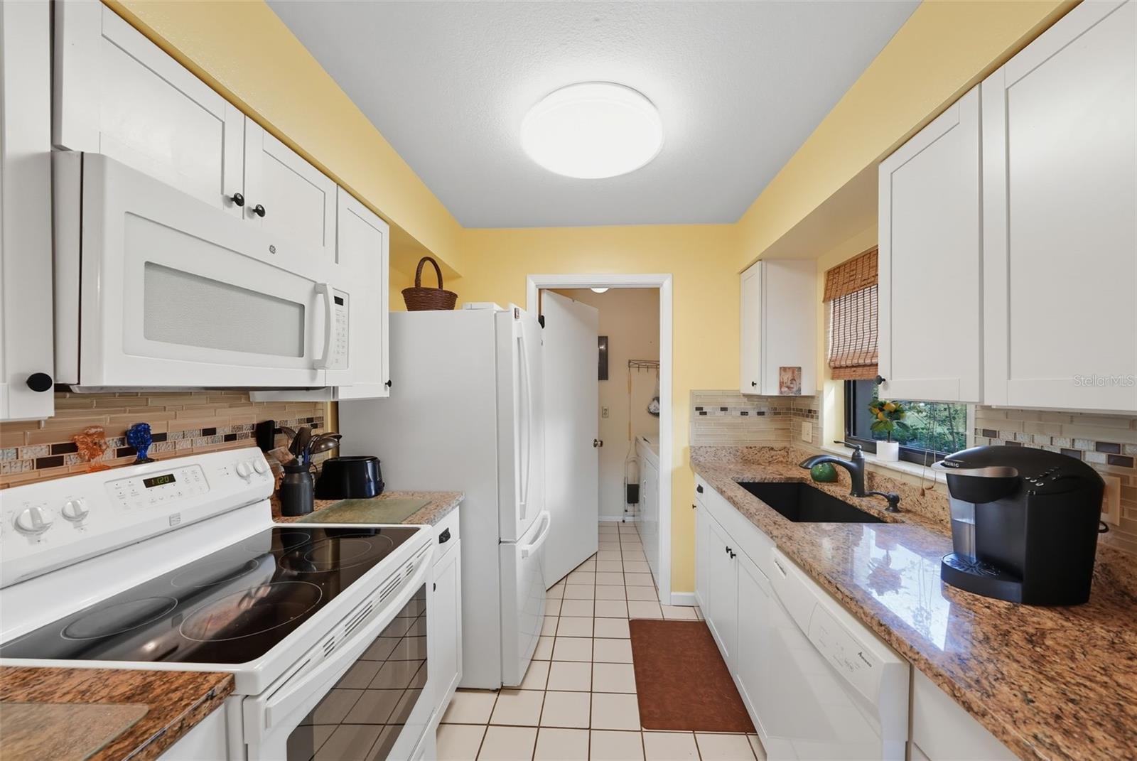 Image 21 of 32 For 8174 Sturbridge Court 8174
