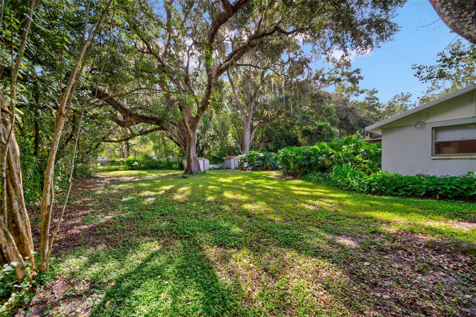 Image 11 of 51 For 304 Lincoln Avenue