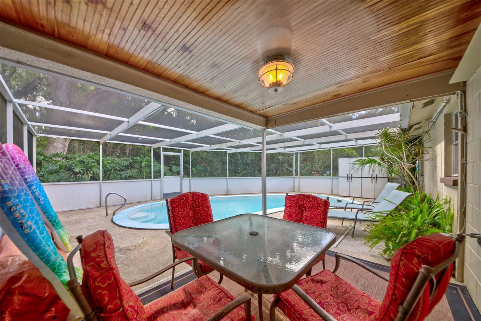 Image 19 of 51 For 304 Lincoln Avenue