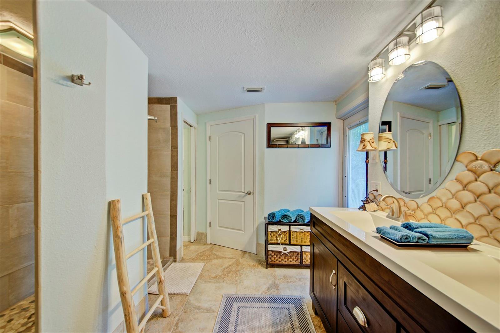 Image 34 of 51 For 304 Lincoln Avenue