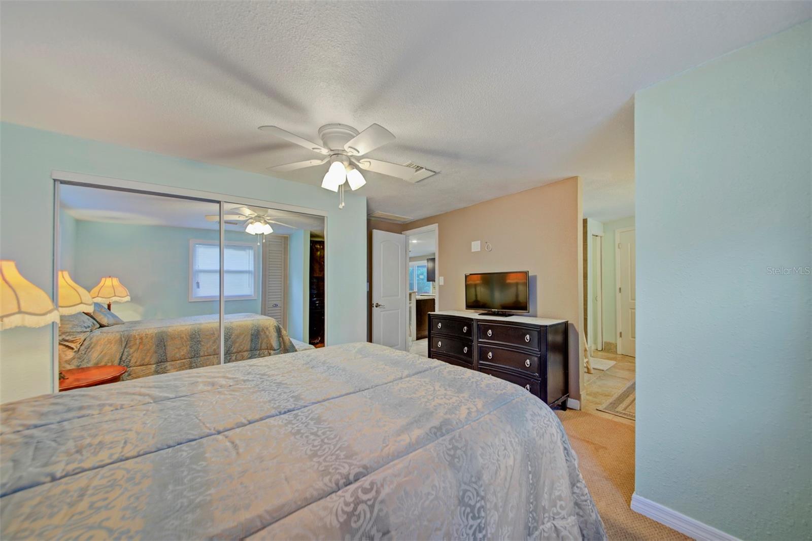 Image 36 of 51 For 304 Lincoln Avenue