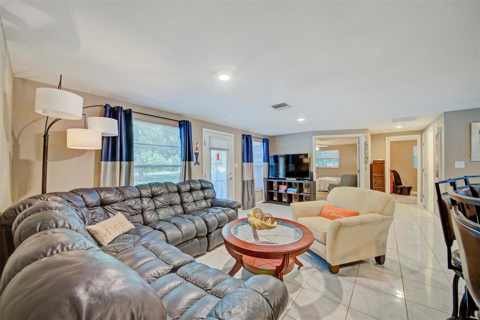 Image 40 of 51 For 304 Lincoln Avenue