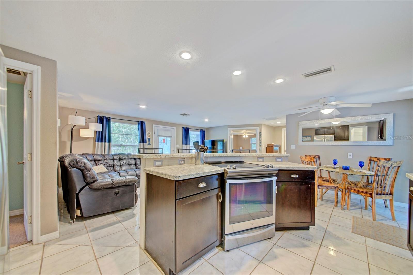 Image 46 of 51 For 304 Lincoln Avenue