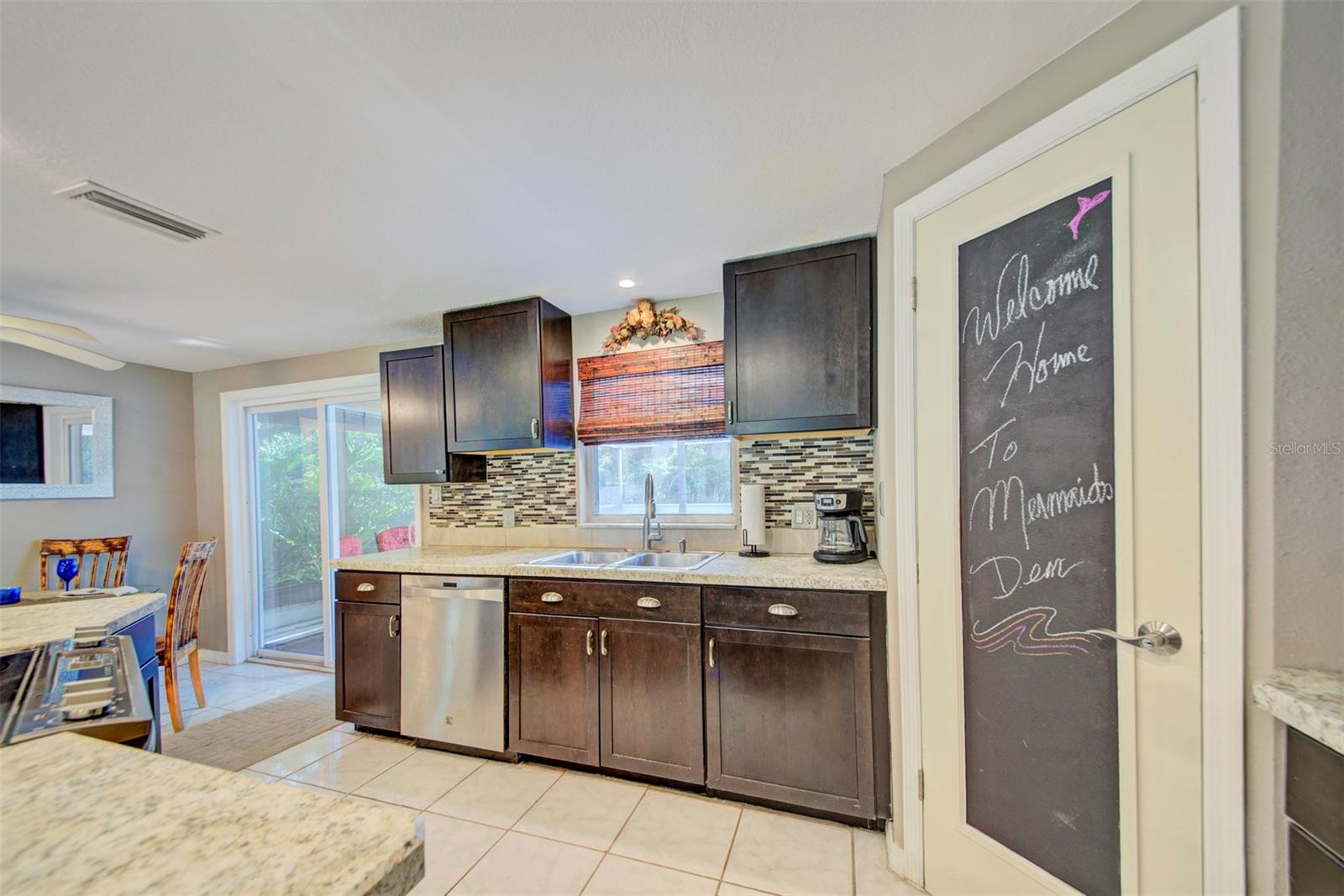 Image 48 of 51 For 304 Lincoln Avenue