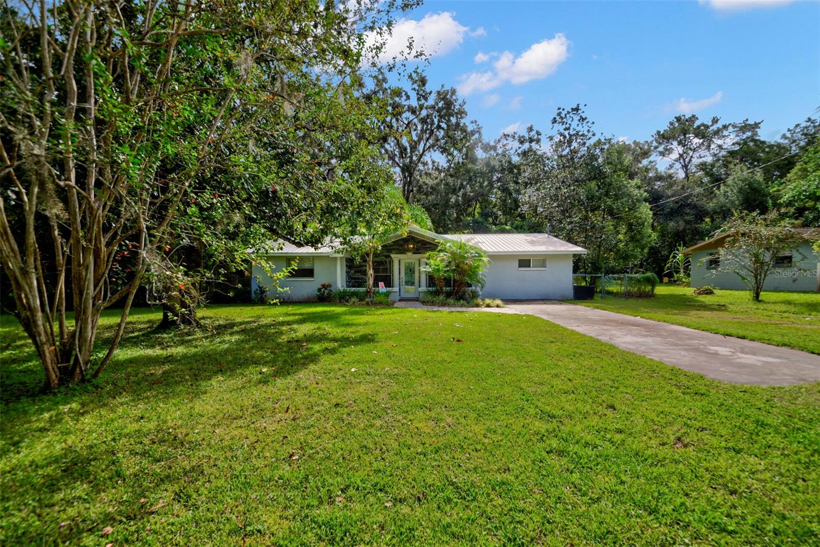 Image 5 of 51 For 304 Lincoln Avenue