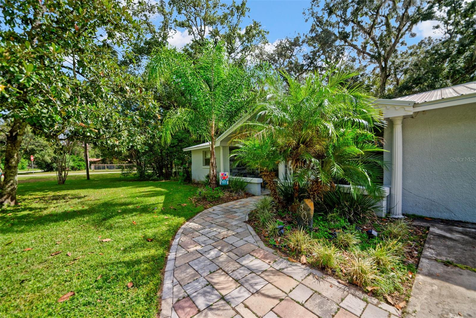 Image 7 of 51 For 304 Lincoln Avenue