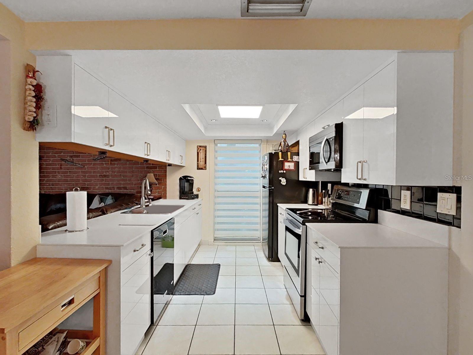 Image 13 of 48 For 6821 Amarillo Street