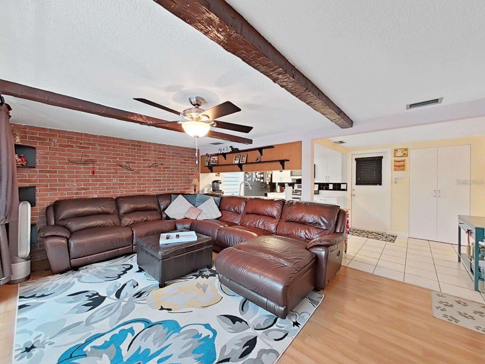 Image 19 of 48 For 6821 Amarillo Street