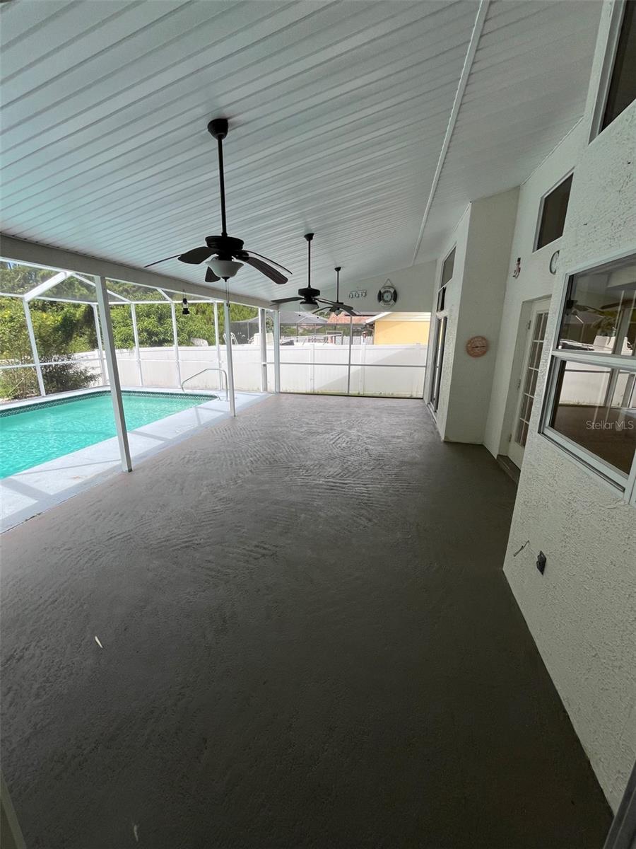 Image 15 of 17 For 5321 La Plata Drive