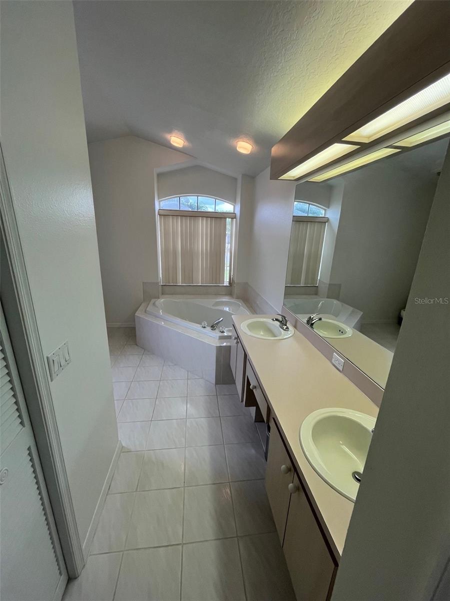 Image 9 of 17 For 5321 La Plata Drive