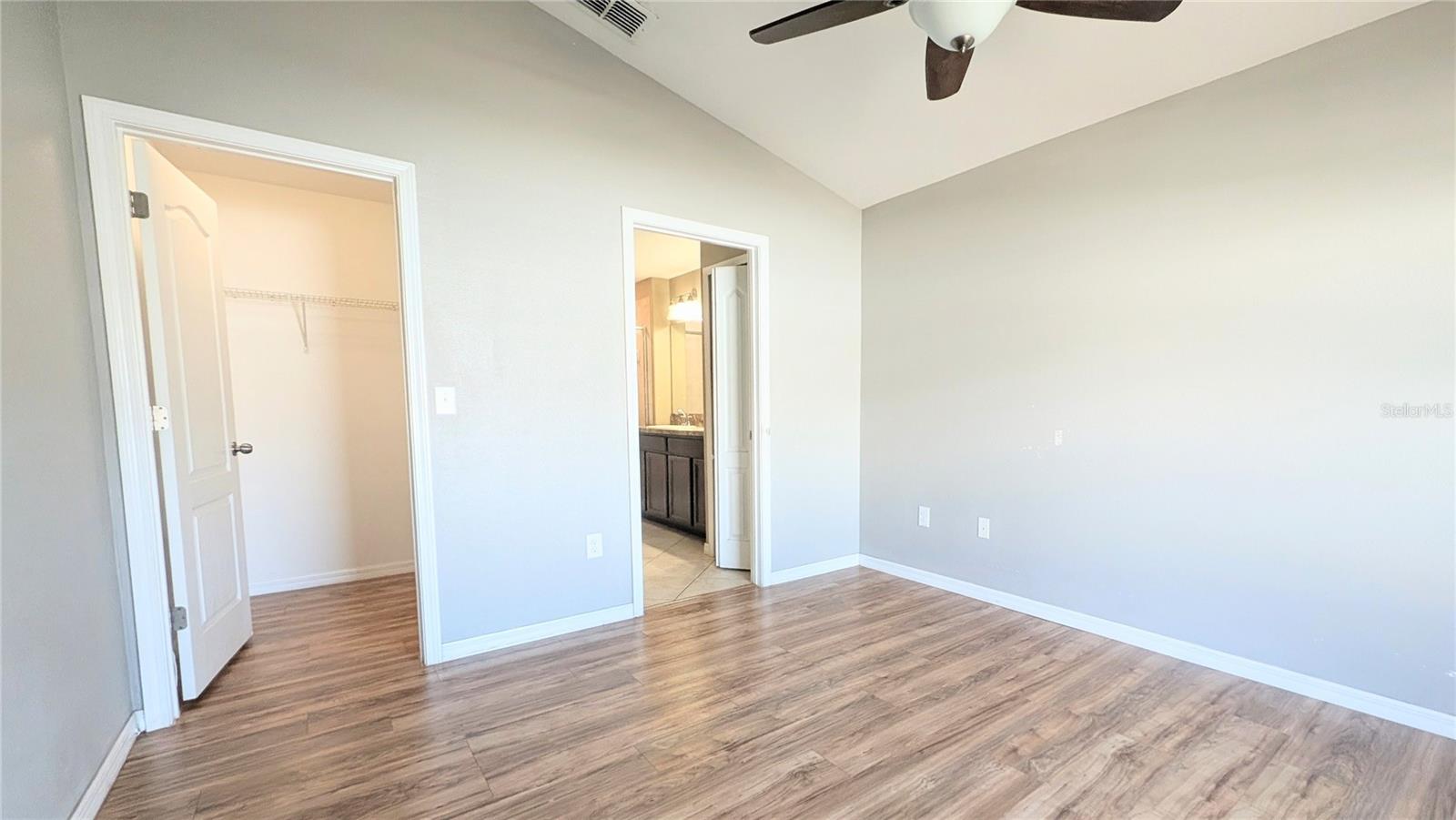 Image 4 of 23 For 18527 Waydale Loop