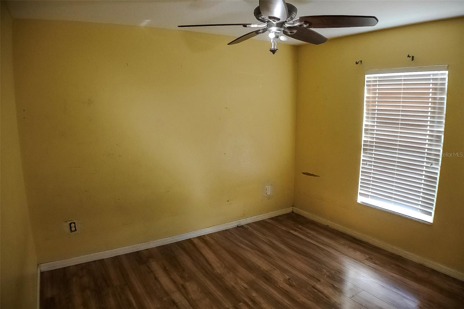 Image 7 of 23 For 18527 Waydale Loop