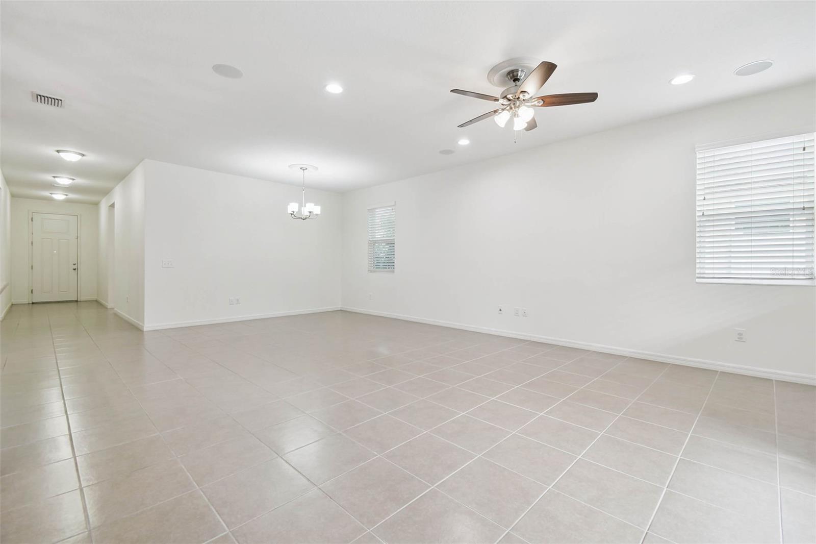 Image 10 of 59 For 12072 Lake Boulevard