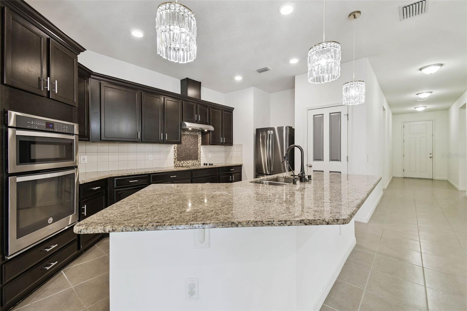 Image 14 of 59 For 12072 Lake Boulevard