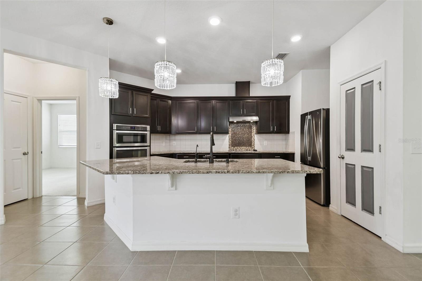 Image 16 of 59 For 12072 Lake Boulevard