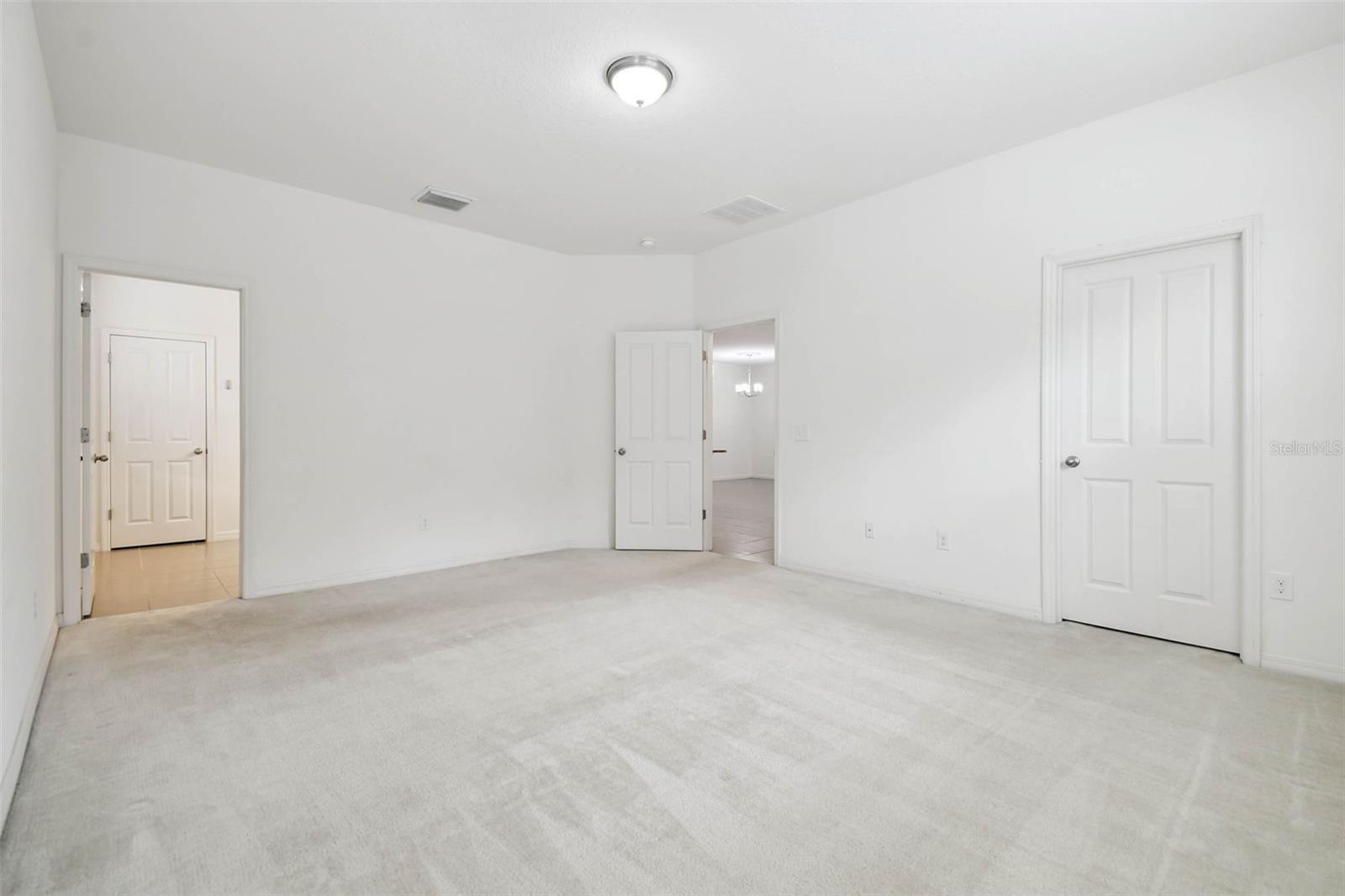 Image 24 of 59 For 12072 Lake Boulevard