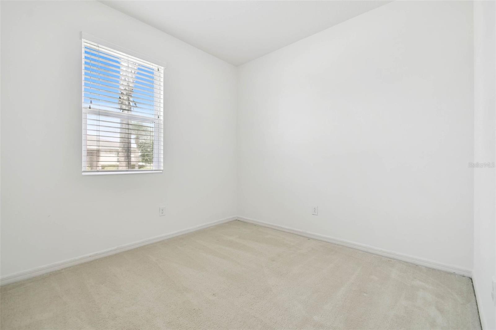Image 31 of 59 For 12072 Lake Boulevard