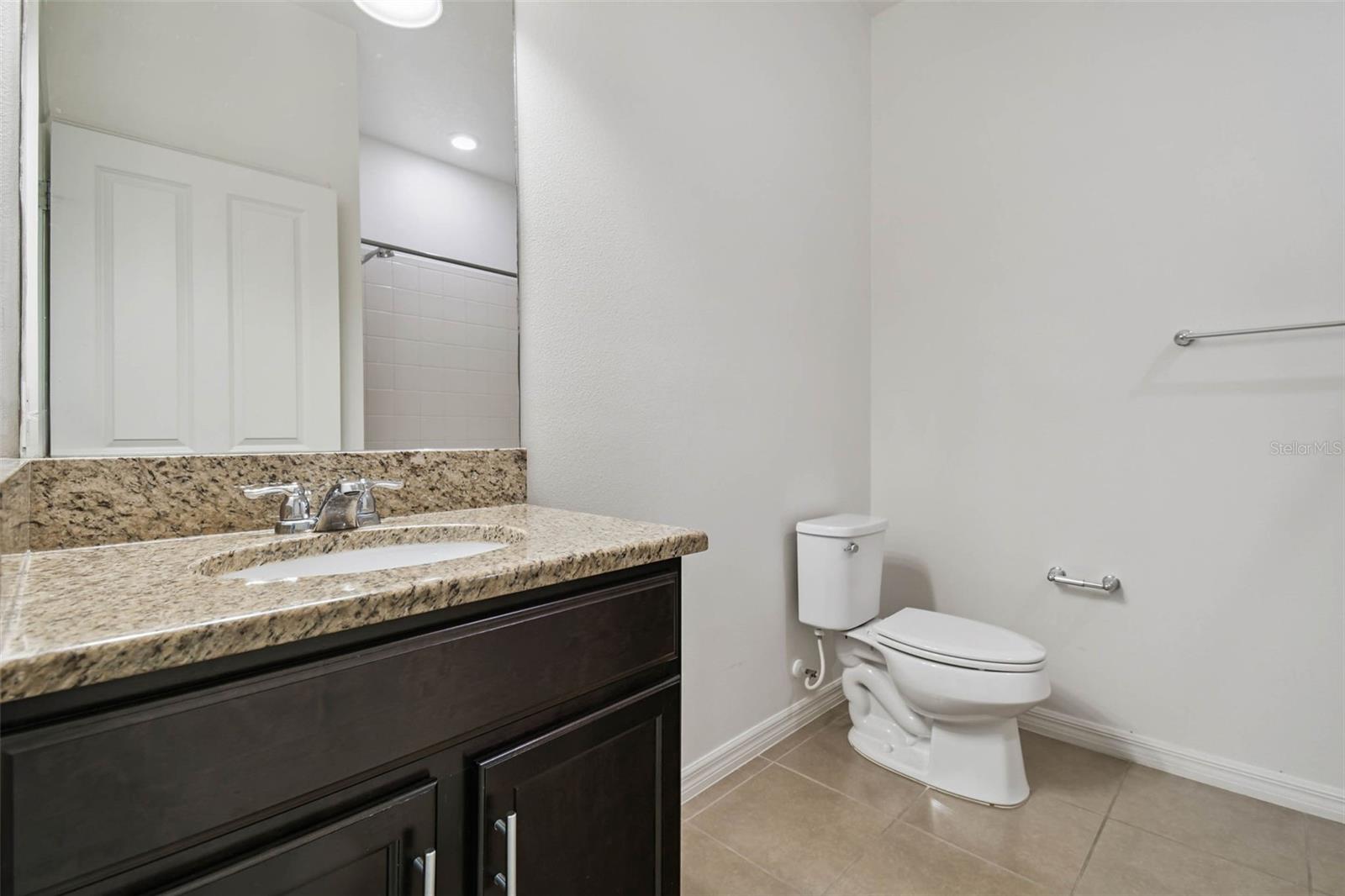 Image 33 of 59 For 12072 Lake Boulevard