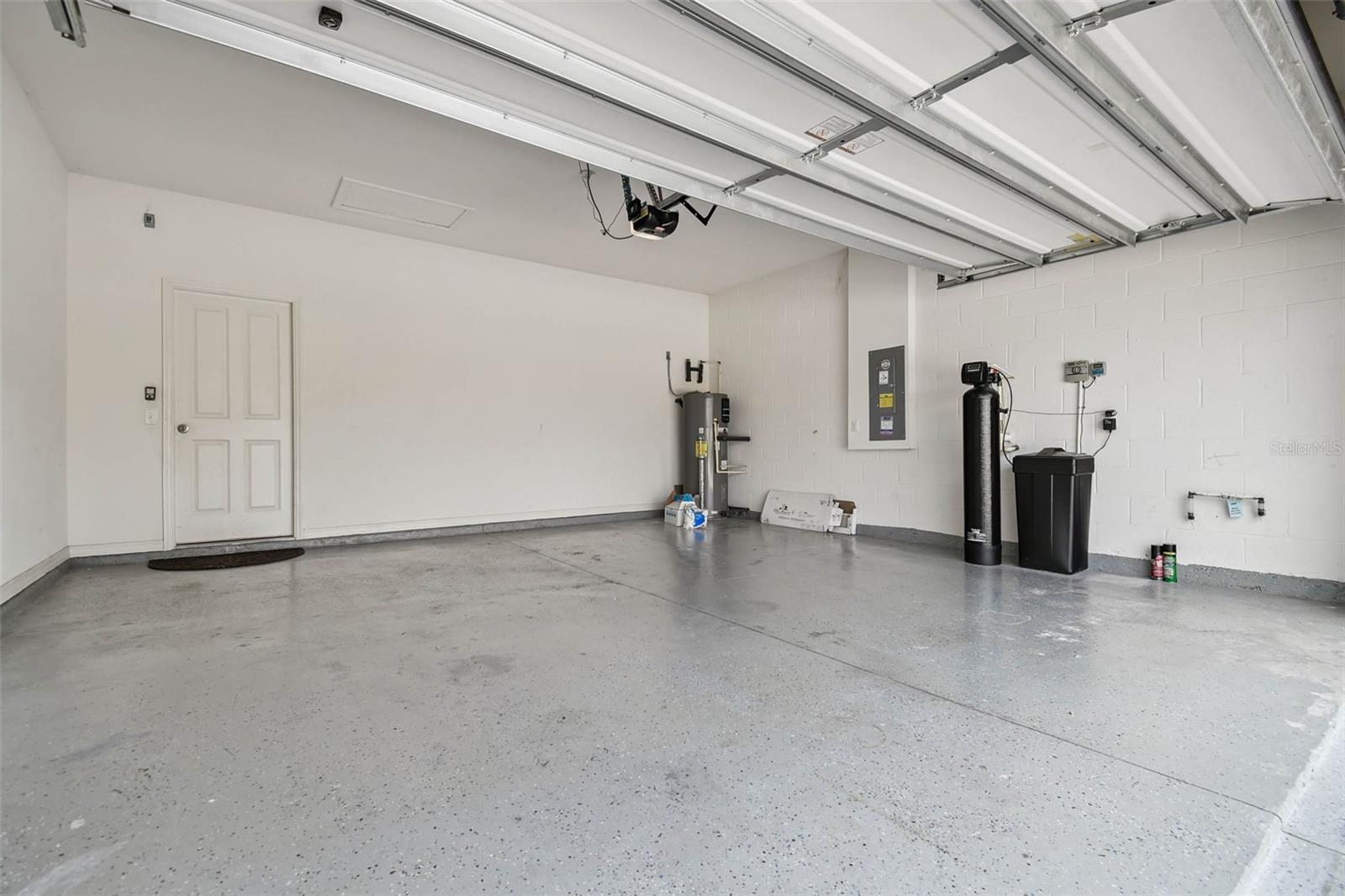Image 42 of 59 For 12072 Lake Boulevard