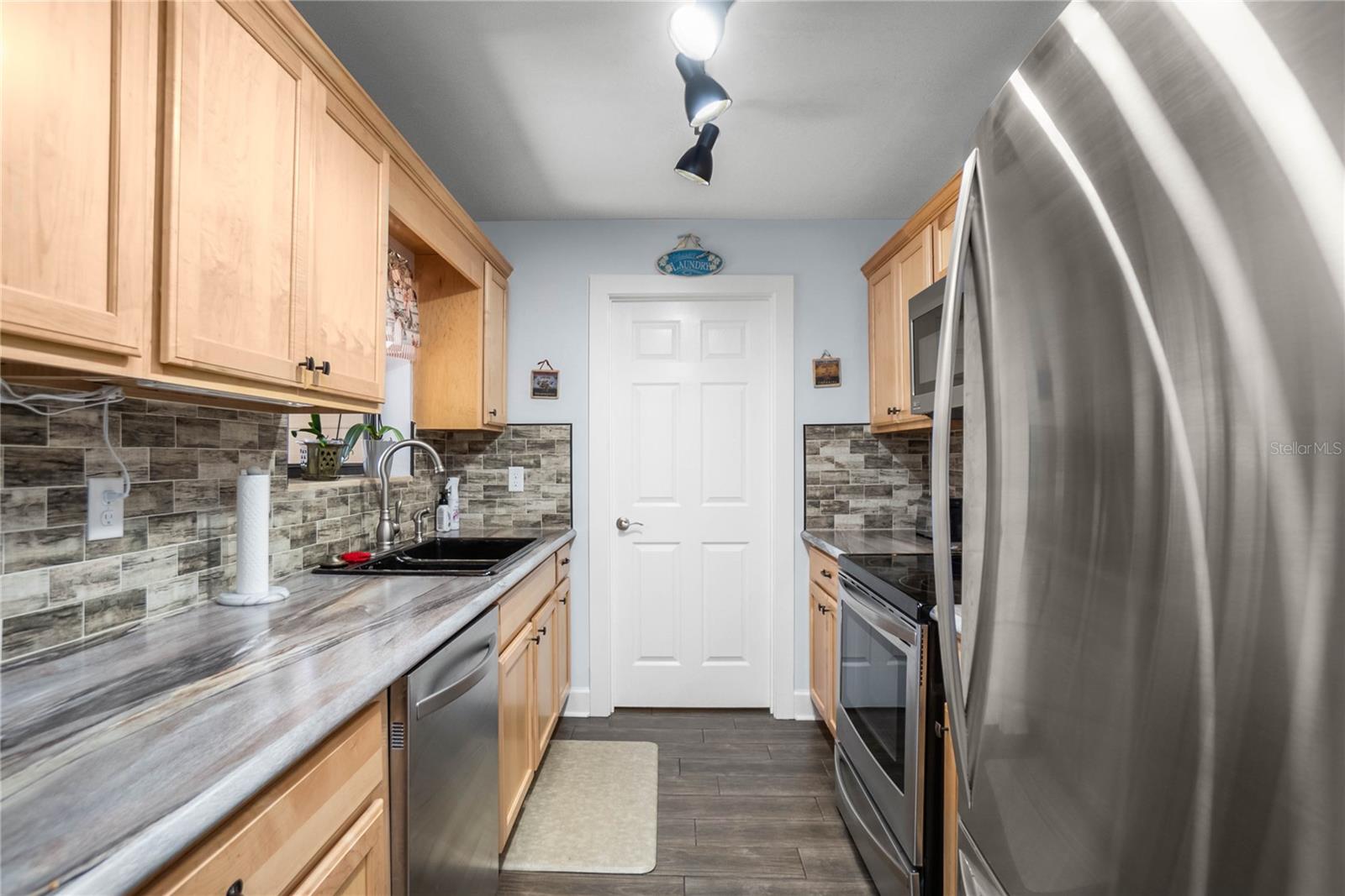 Image 12 of 30 For 270 Glassboro Court 6a