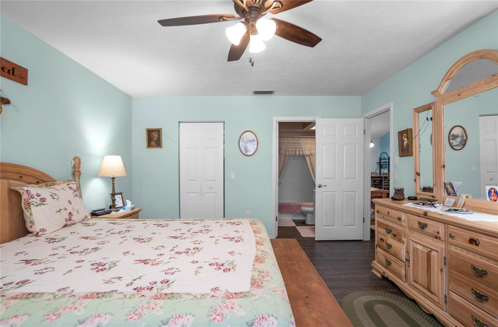 Image 17 of 30 For 270 Glassboro Court 6a