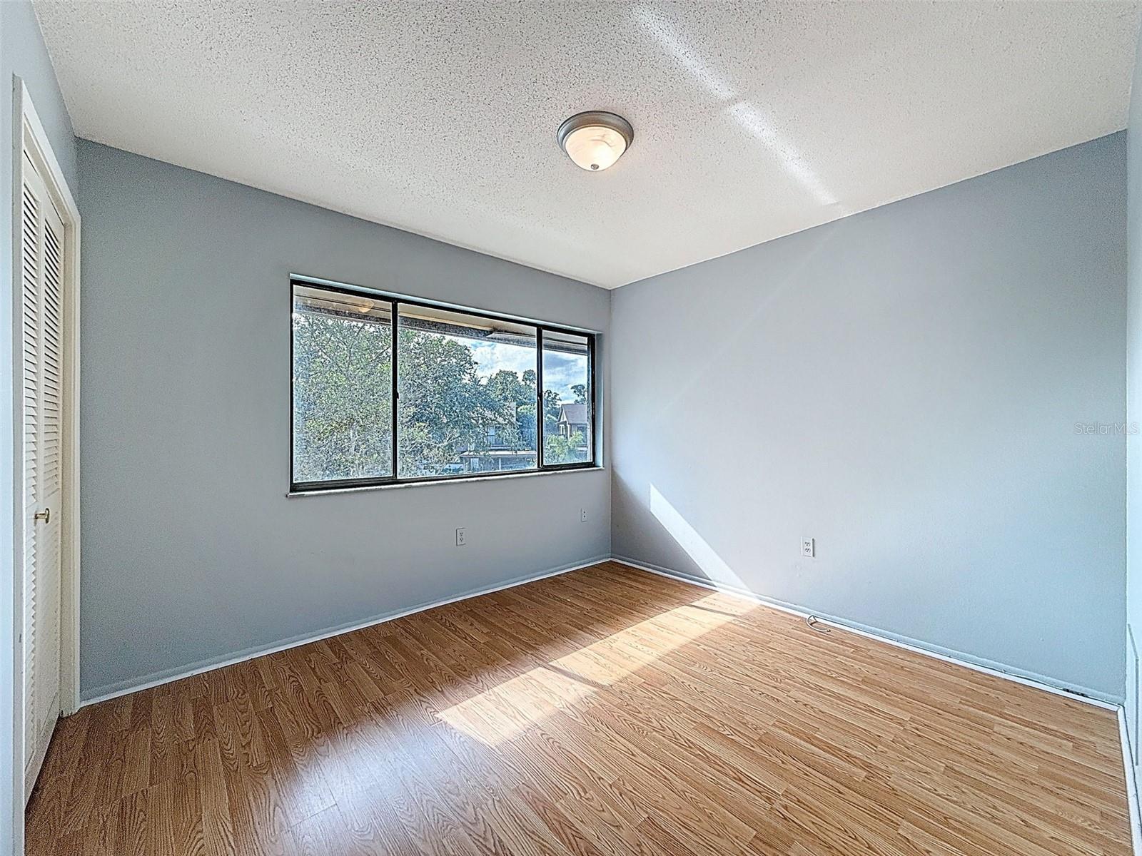 Image 31 of 71 For 12901 Fairway Drive D