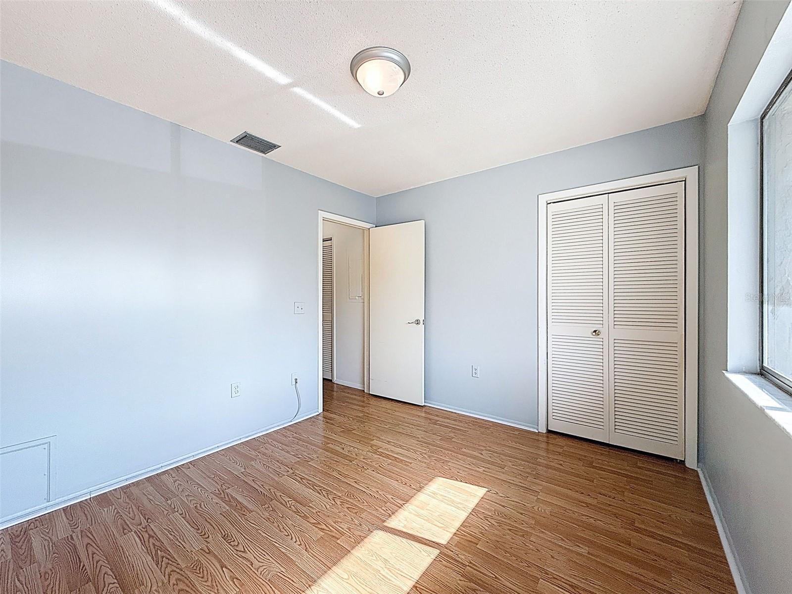 Image 33 of 71 For 12901 Fairway Drive D