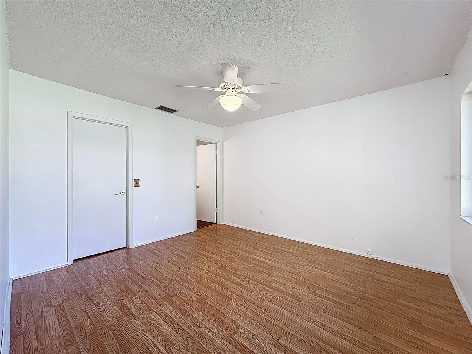 Image 35 of 71 For 12901 Fairway Drive D