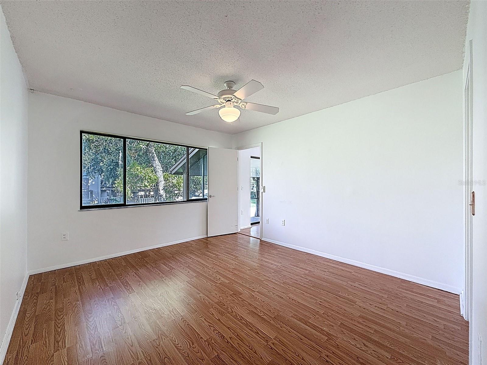 Image 37 of 71 For 12901 Fairway Drive D