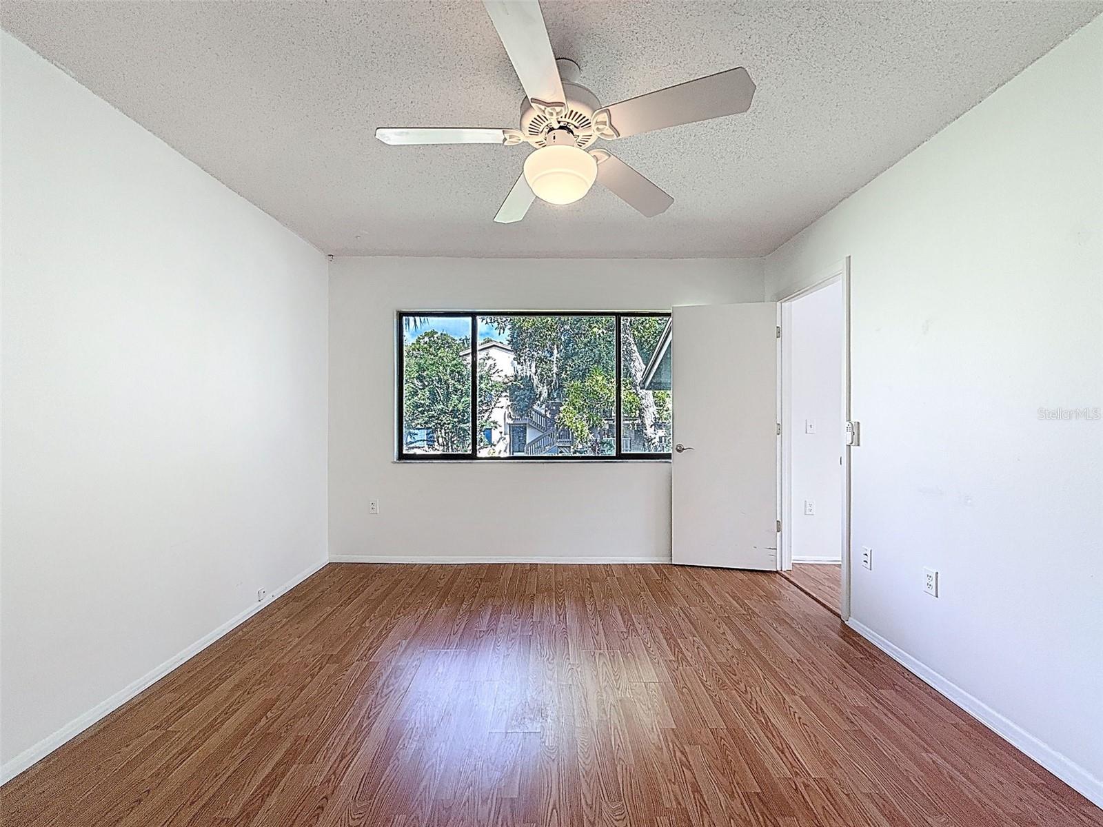 Image 38 of 71 For 12901 Fairway Drive D