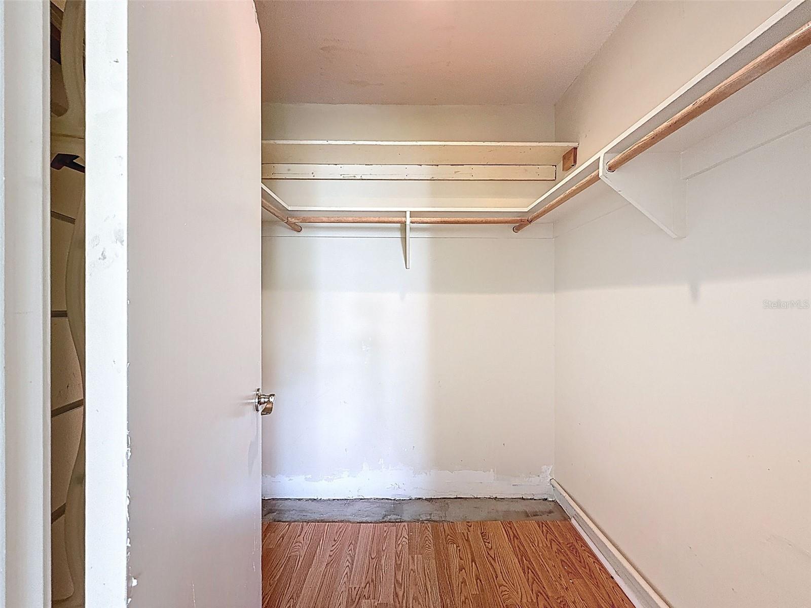 Image 39 of 71 For 12901 Fairway Drive D