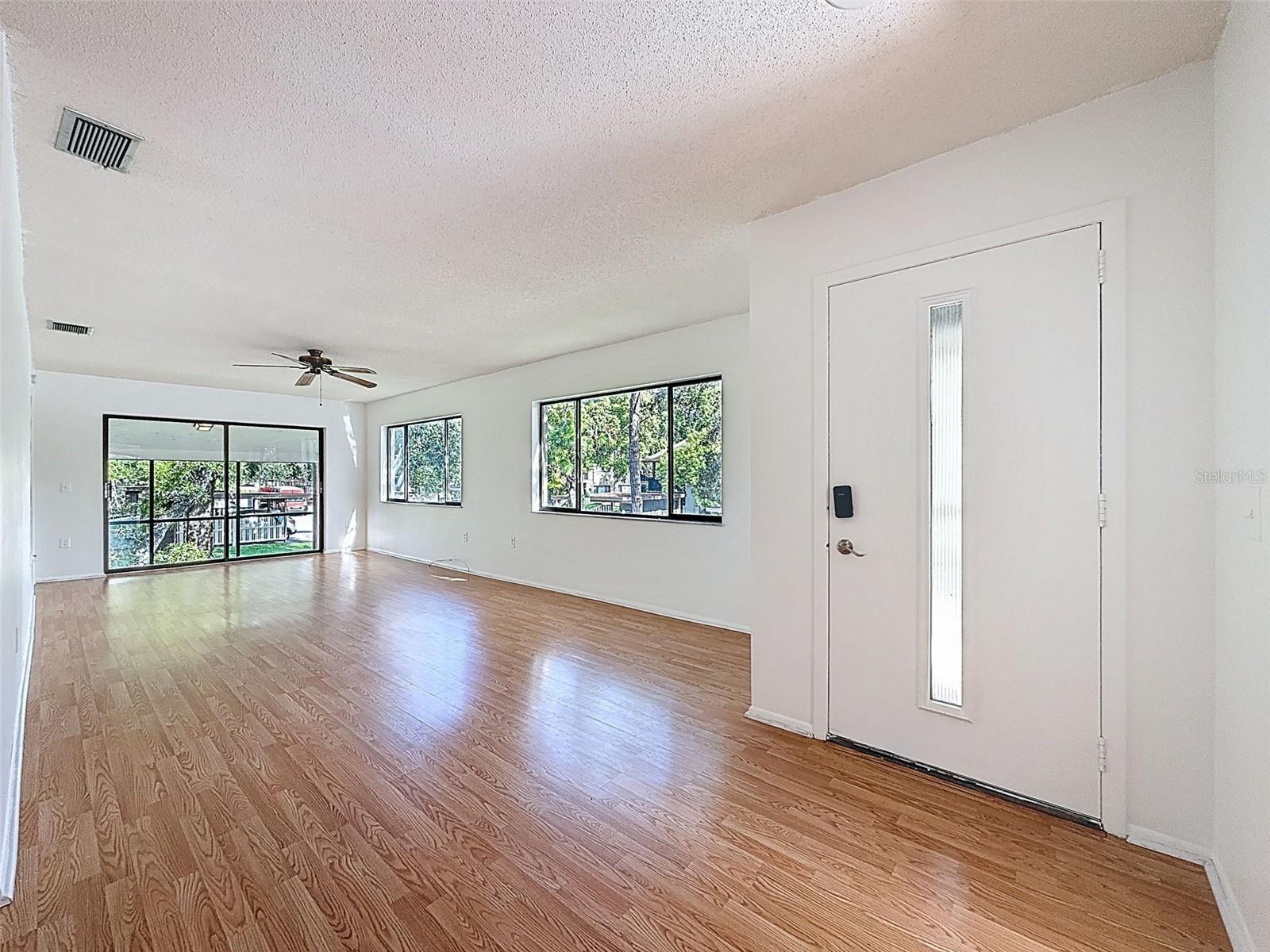 Image 9 of 71 For 12901 Fairway Drive D