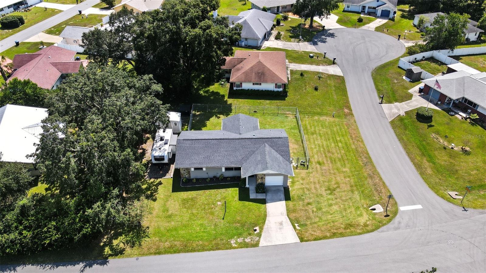 Listing photo id 38 for 146 Seymeria Drive
