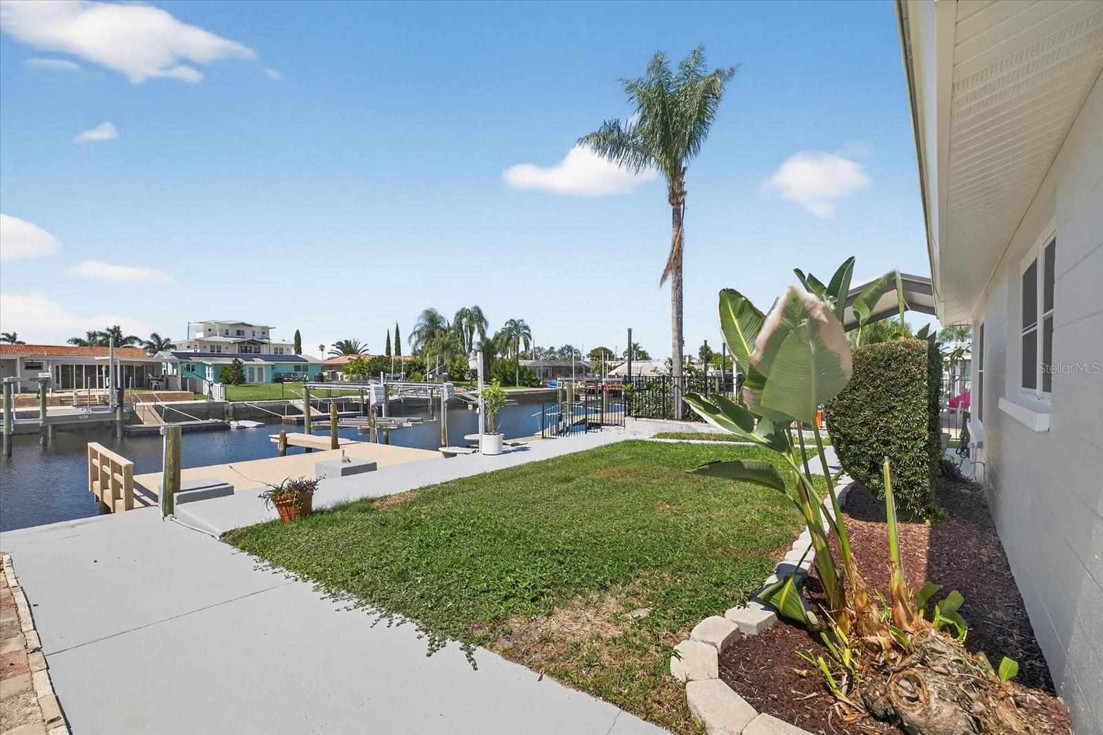 Image 40 of 71 For 4937 Blue Heron Drive