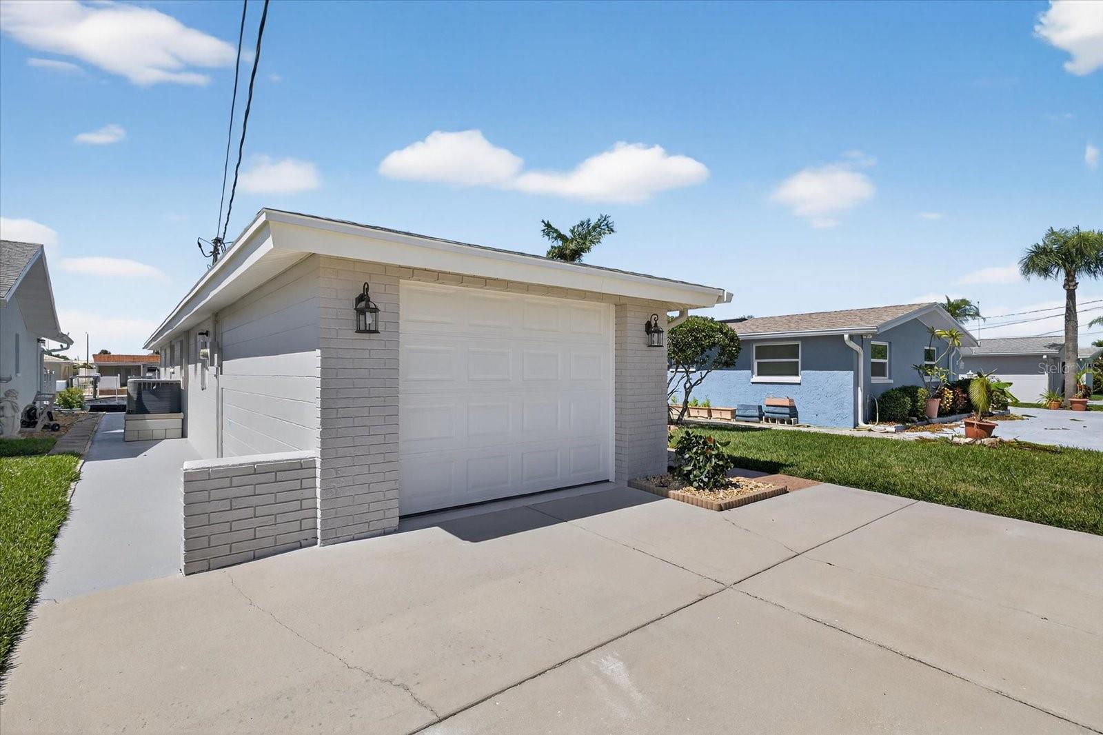 Image 5 of 71 For 4937 Blue Heron Drive