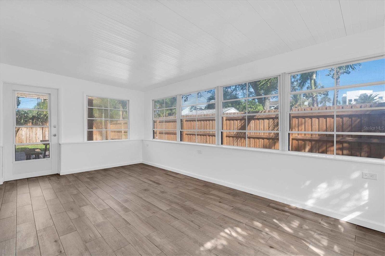 Image 20 of 50 For 197 Lido Drive